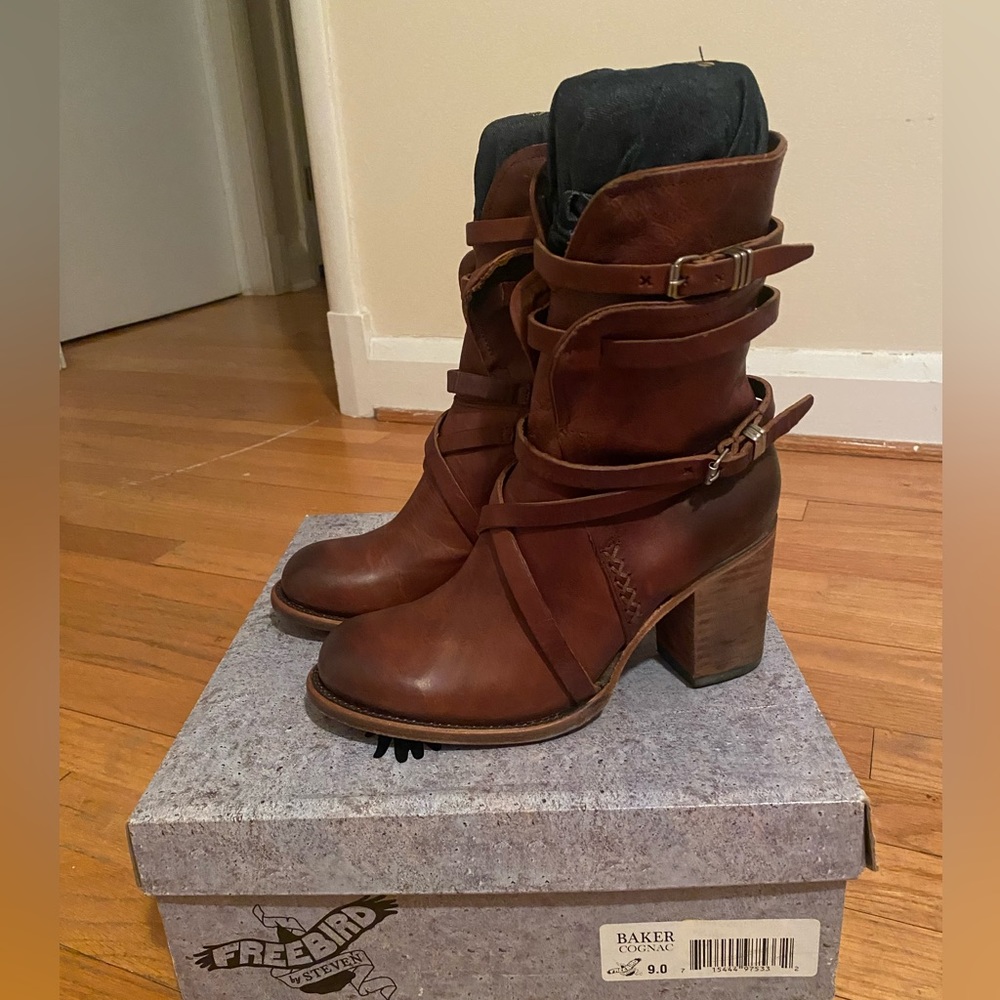 Freebird Baker boot Size 9 NWT